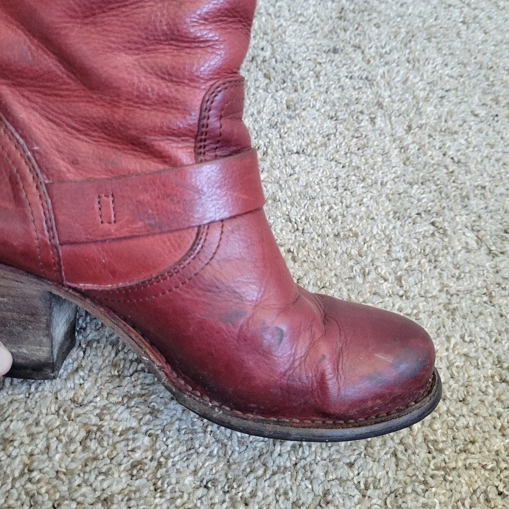 Frye Women's Karla Engineer Short Boot in Burnt Red Old Town - Picture 8 of 9